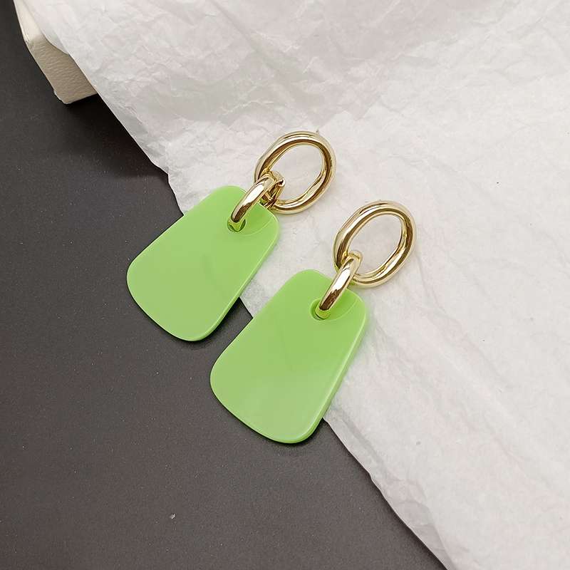 Exaggerated ear studs 925 silver needle, fashionable acrylic sheet long earrings, women's high-end feel, geometric face-slimming earrings and earrings Application Scenario