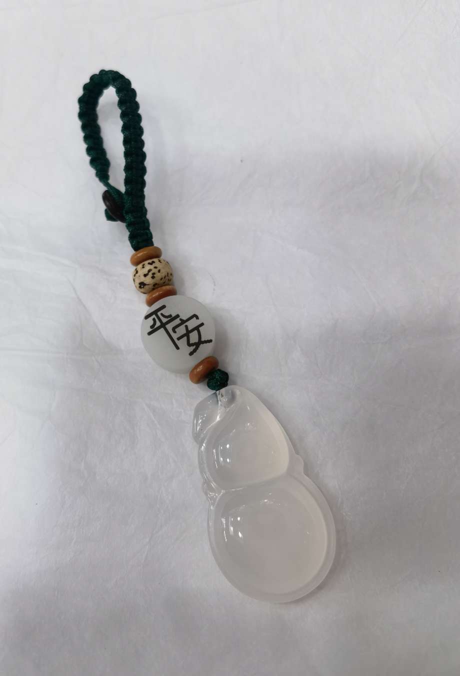 Wholesale of jewelry, men's and women's couple styles, agate keychains, pendants, bag hangers, mobile phone hangers, travel handicrafts, street stall economy, gift-giving detail image 4