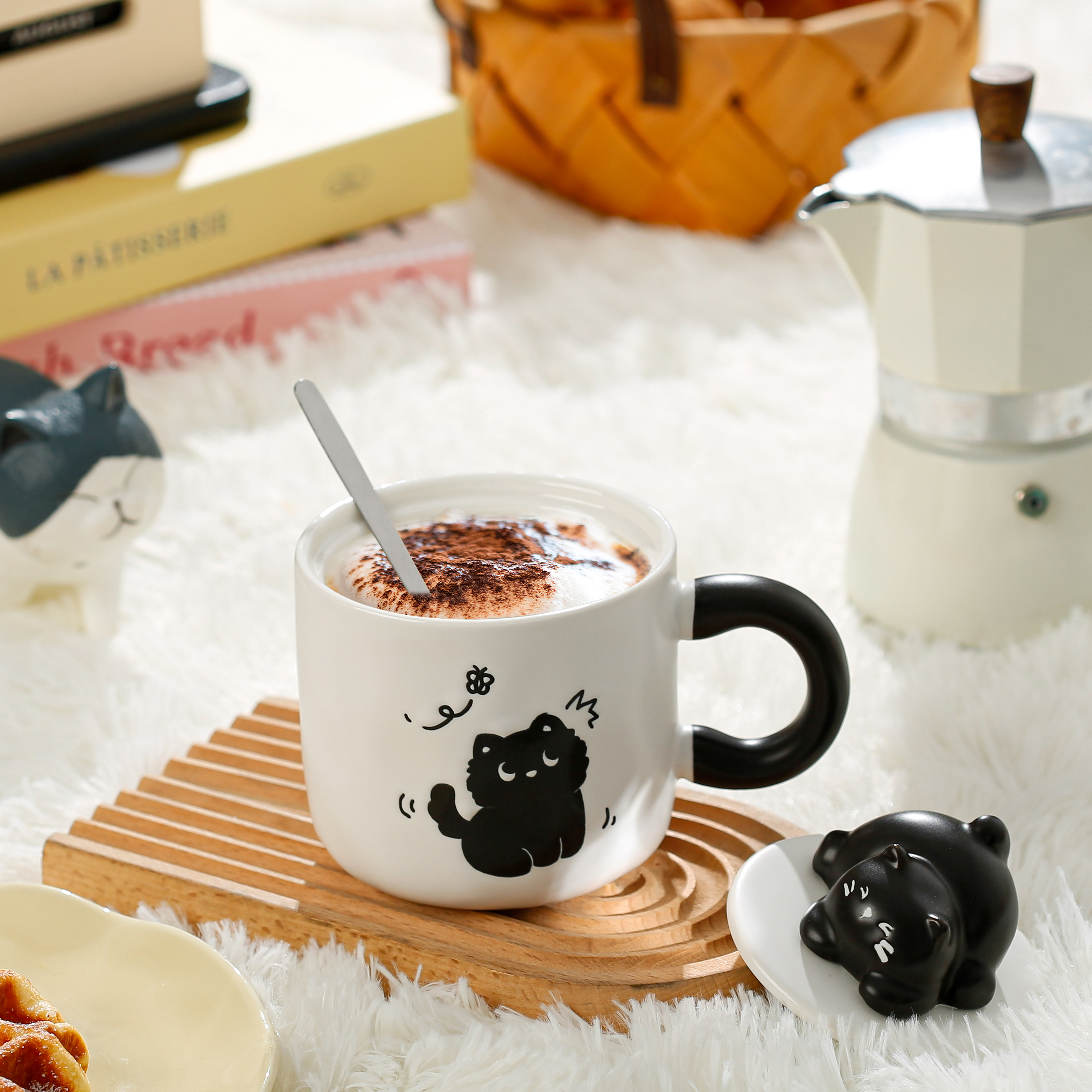 Personalized cat mug with lid as a souvenir cup, cute ceramic cup, cartoon ceramic cup, student style cute mug set with lid as a souvenir, carefully selected practical and durable water cup gift, high appearance level, Internet celebrity
