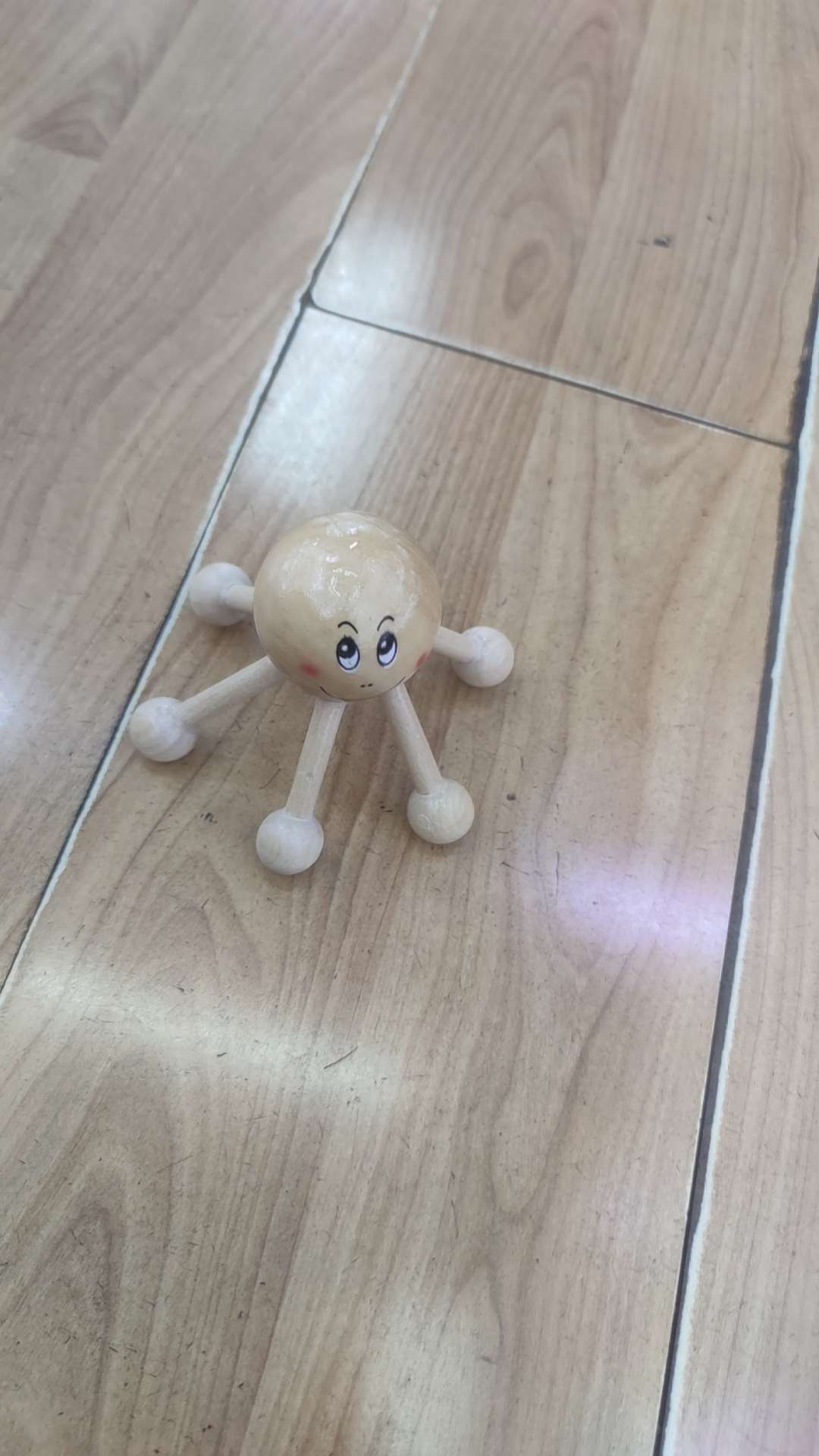 六角按摩器，按摩器，按摩头部，木头的比塑料的按摩效果更佳，全身都可以按摩，本店专做按摩器20余年