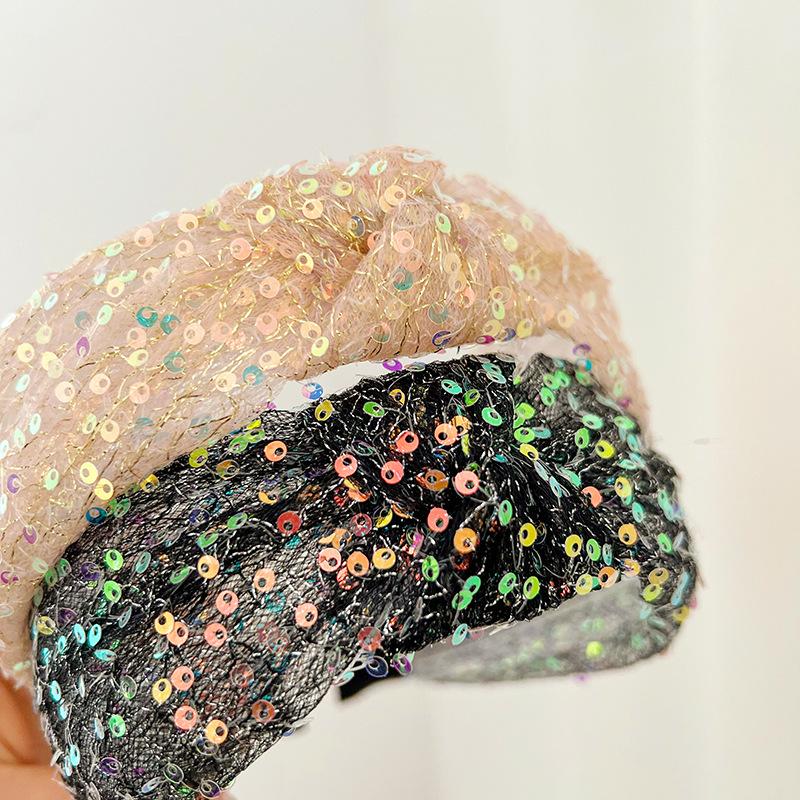 2023 New Korean Style Sequined Mesh Knotted Headband Female Sweet Beauty High Skull Top Headband Fashion Wild Wide Edge Hair Accessories Application Scenario