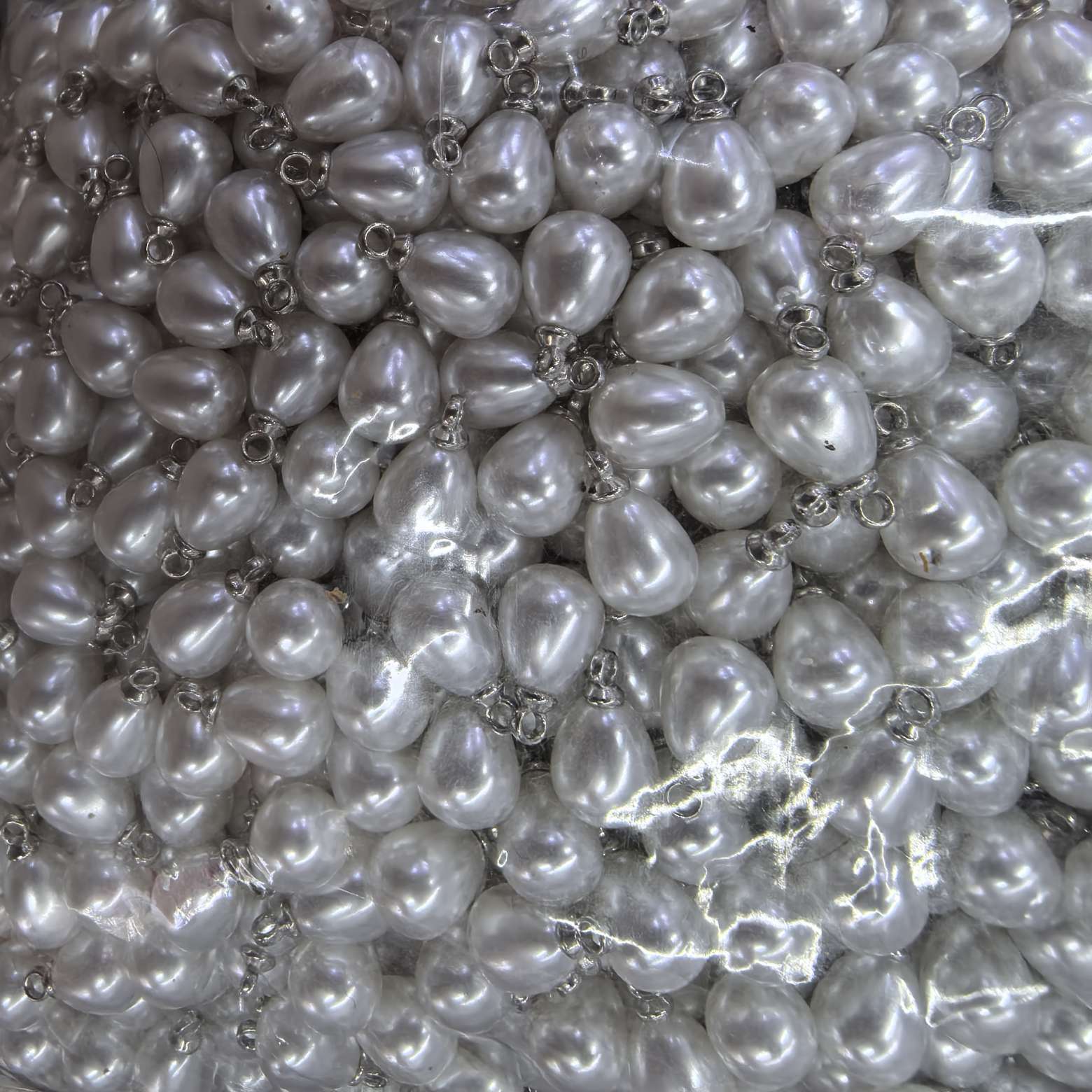 Pearl jewelry alloy pendant accessories, resin jewelry accessories, exquisite, durable and high-end jewelry accessories, creating a personalized style. Pearl jewelry jewelry accessories, alloy pendant accessories details Picture