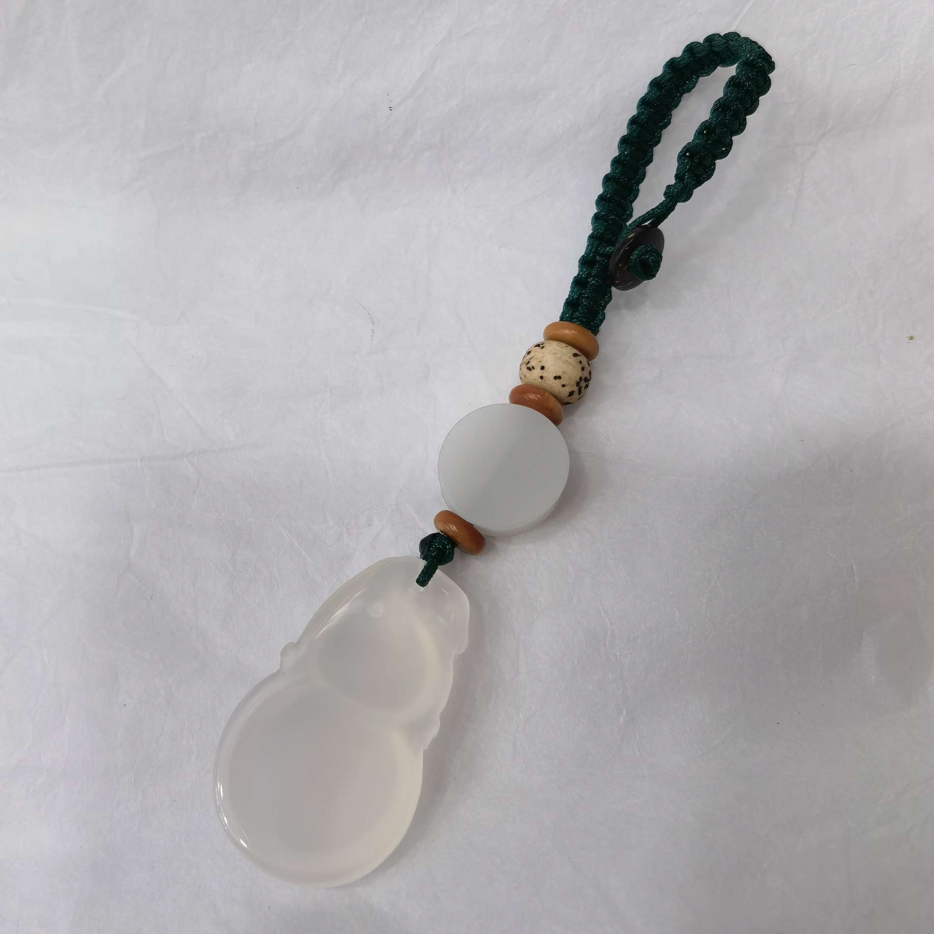 Wholesale of jewelry, men's and women's couple styles, agate keychains, pendants, bag hangers, mobile phone hangers, travel handicrafts, street stall economy, gift-giving Specification image