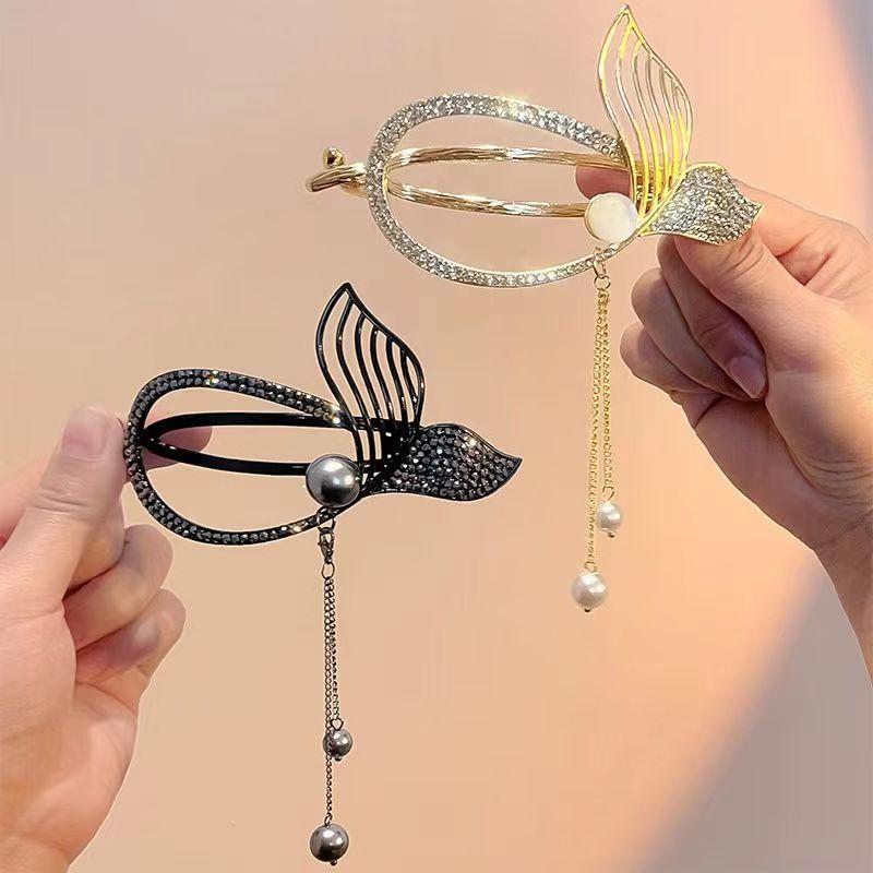 2023 new high-end tassel fishtail banana clip hairpin back head grip high sense updo hairpin word clip