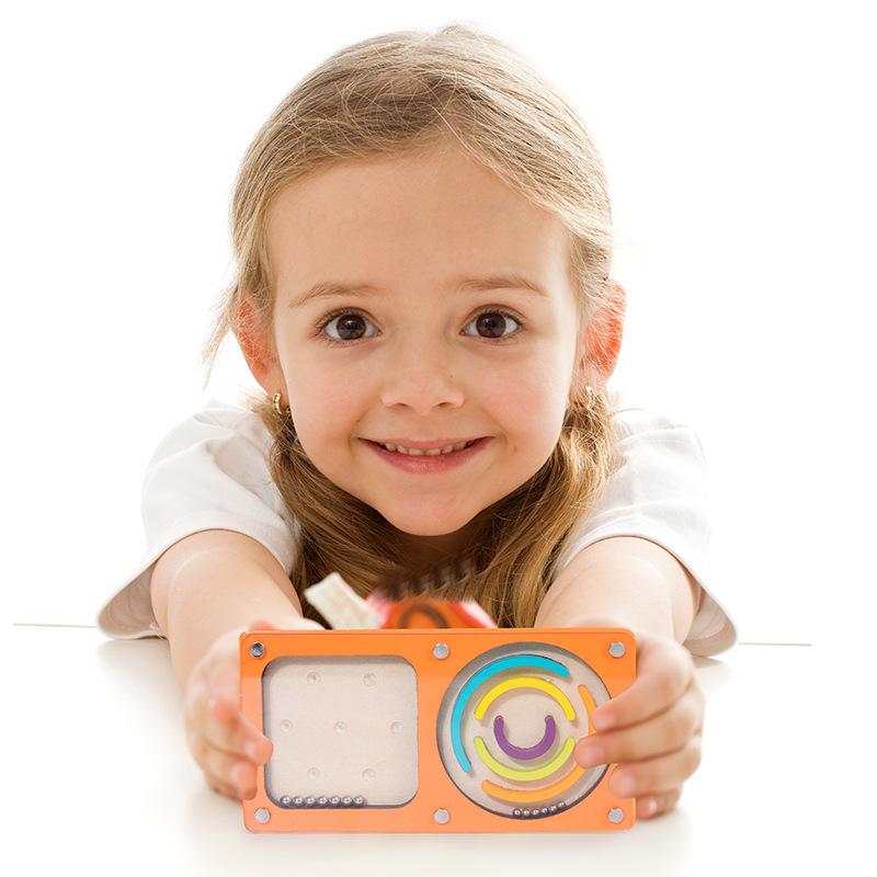 source factory wooden children's handheld maze ball marbles balance game children's educational parent-child cross-border toys Application Scenario