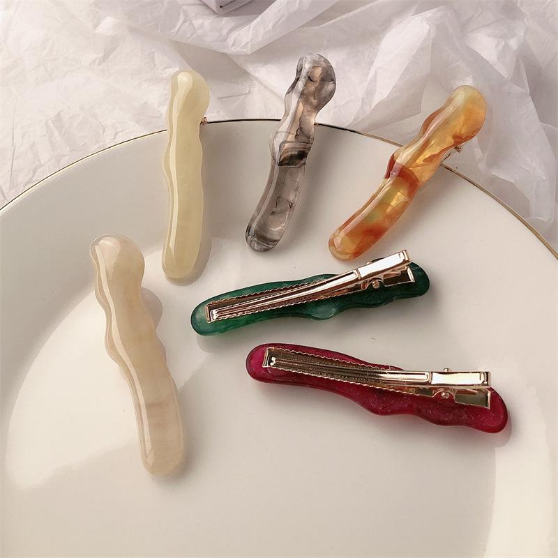 korean irregular acrylic wave barrettes new retro young girl heart side clip word clip bang clip accessories details Picture