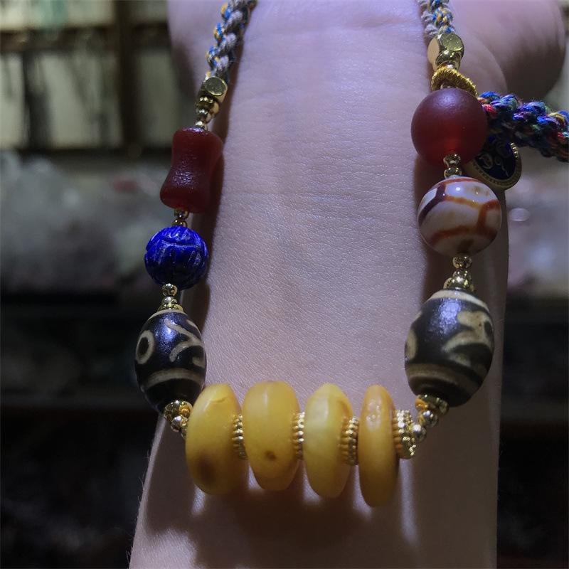 Factory Wholesale Amber Beeswax Necklace Pendant Ethnic Sweater Chain DIY Agate Lapis Lazuli Necklace Accessory Application Scenario