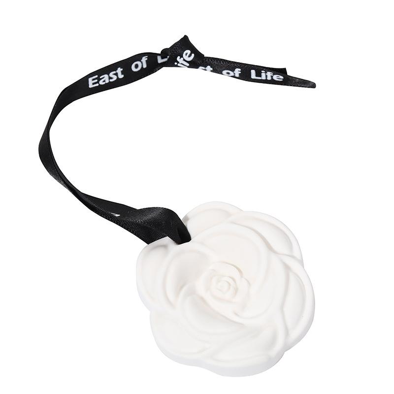 Wholesale camellia Car Aromatherapy Hanging Piece Home Wardrobe Wardrobe Aromatherapy Wax Piece Gypsum Incense Piece Air Freshener Item Picture