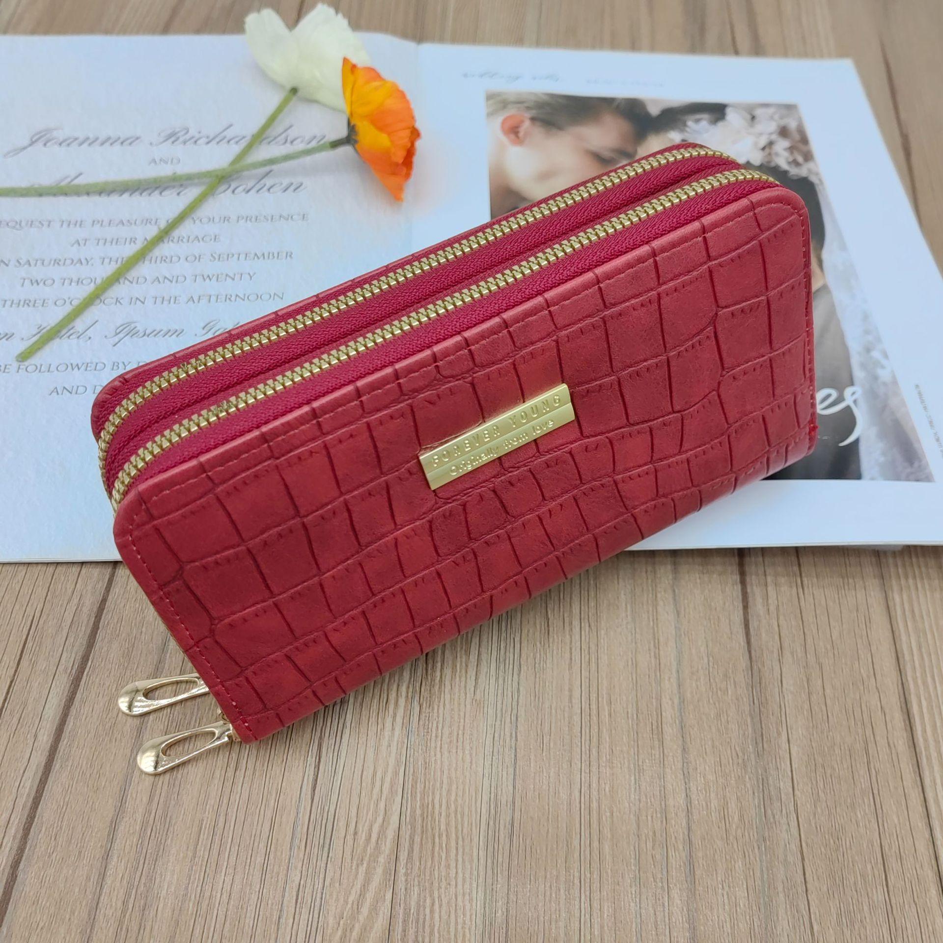 2023新款女士钱包长款时尚手拿包鳄鱼纹双层拉链多卡位手