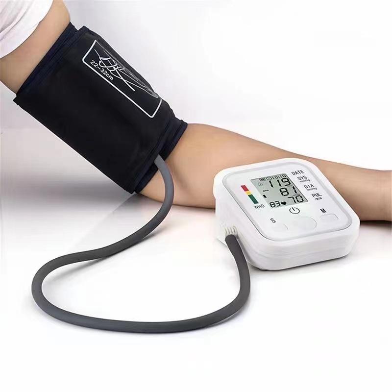 arm cross-border electronic sphygmomanometer household electronic blood pressure meter automatic arm sphygmomanometer Application Scenario