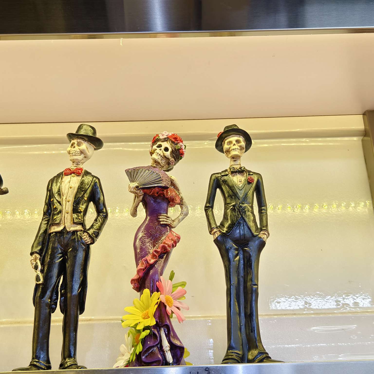 Resin handicraft ornaments detail image 3