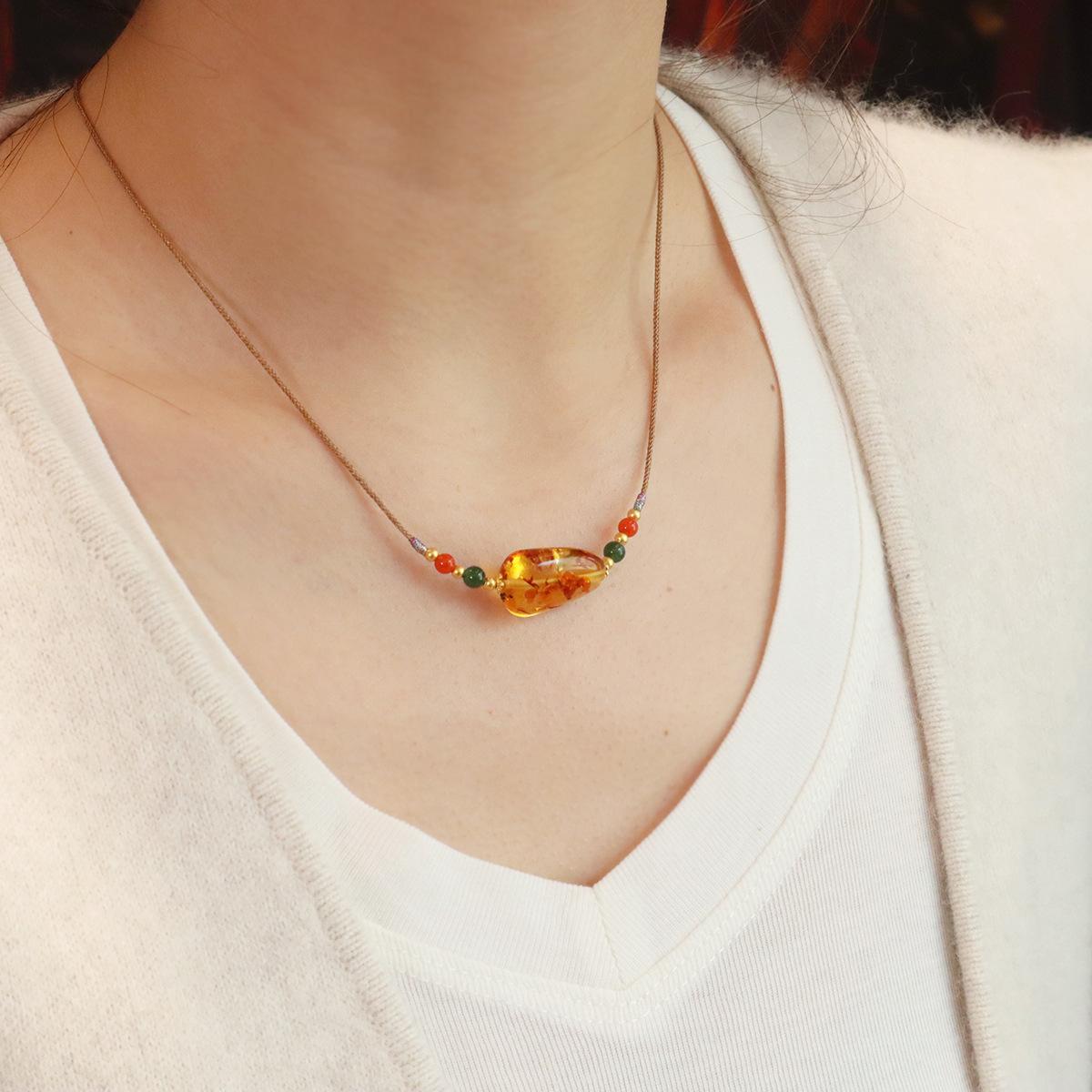 original hand-woven natural beeswax necklace bear high-grade fresh and cute niche men's and women's pendants autumn and winter Item Picture