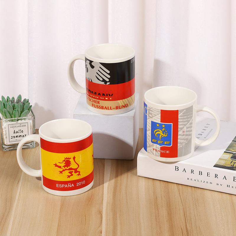 卡塔尔世界杯杯子纪念品陶瓷马克杯2022世界杯杯子陶瓷杯马克杯细节图