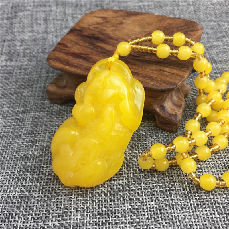 beeswax women's long necklace event gift sale souvenir sweater chain wholesale Application Scenario