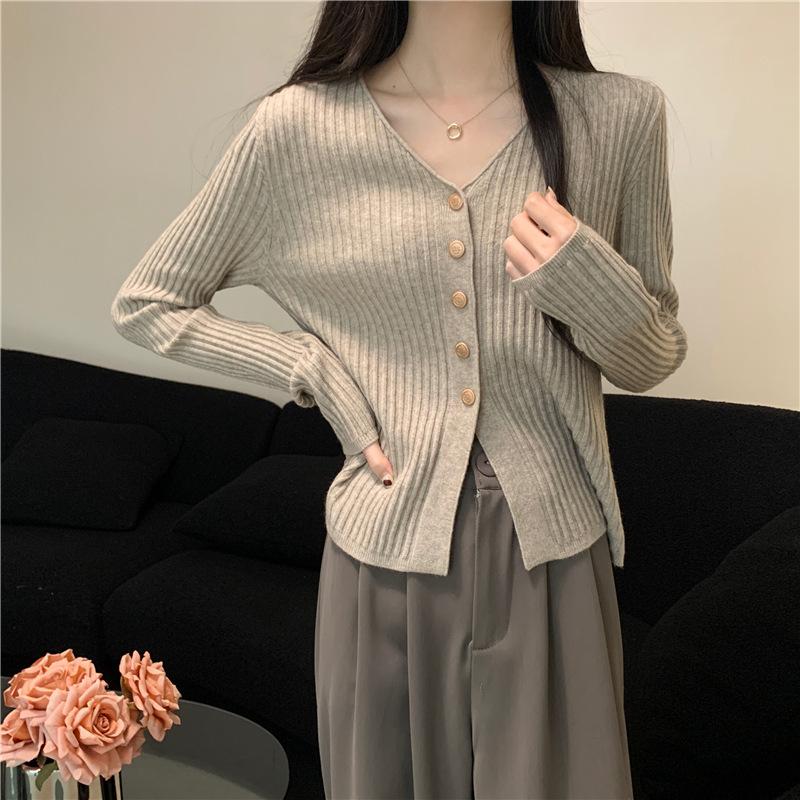 spring 2024 new long sleeve v-neck elegant knitted women's cardigan simple and thin long sleeve sweaters women's clothing