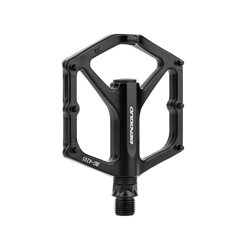 BG-4205 Y type bicycle pedals, aluminum alloy pedals, Pelin pedals, mountain bikes with nails and anti-slip pedals Application Scenario