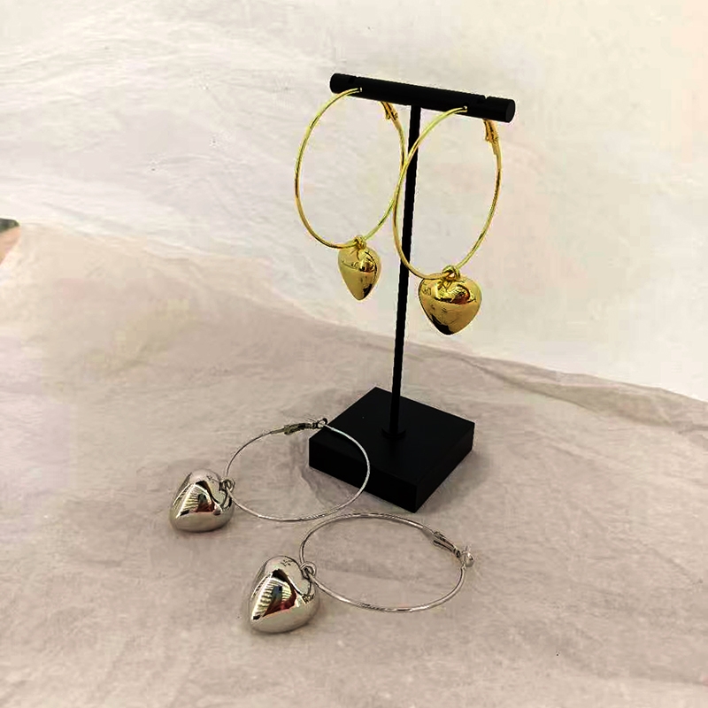 Personalidad cara de muestra pequeño anillo de moda corazón hueco orejeras grandes estrellas del mismo estilo de temperamento orejeras tipo corazón aretes coreanos details Picture