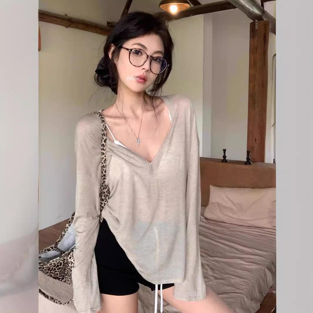 white in thin section micro transparent v-neck long-sleeved t-shirt women's summer loose sun protection blouse casual laid-back style overclothes top details Picture