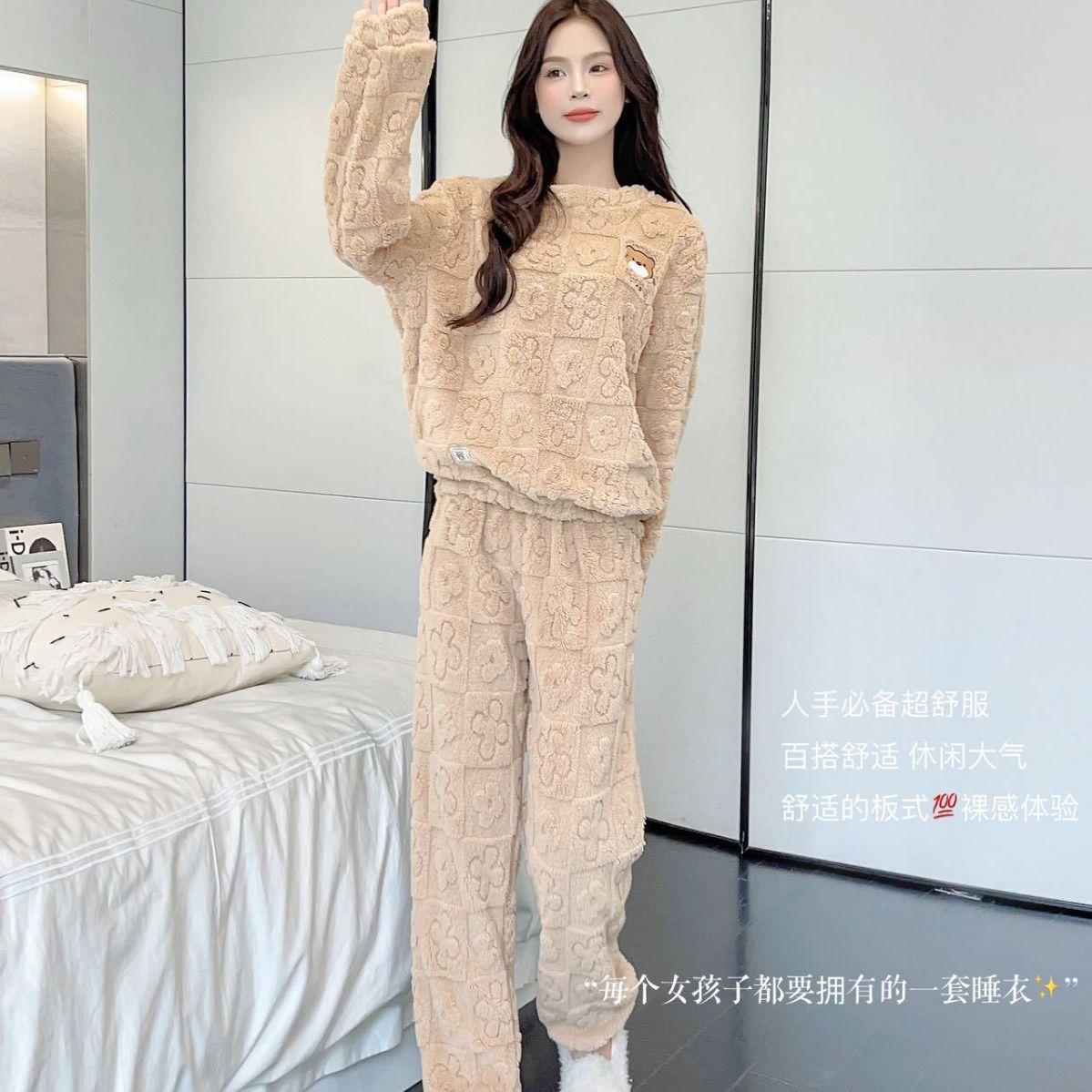 2024 new autumn and winter women's pajamas home wear women's suit pure velvet pajama thickened winter thermal pajamas suit Application Scenario