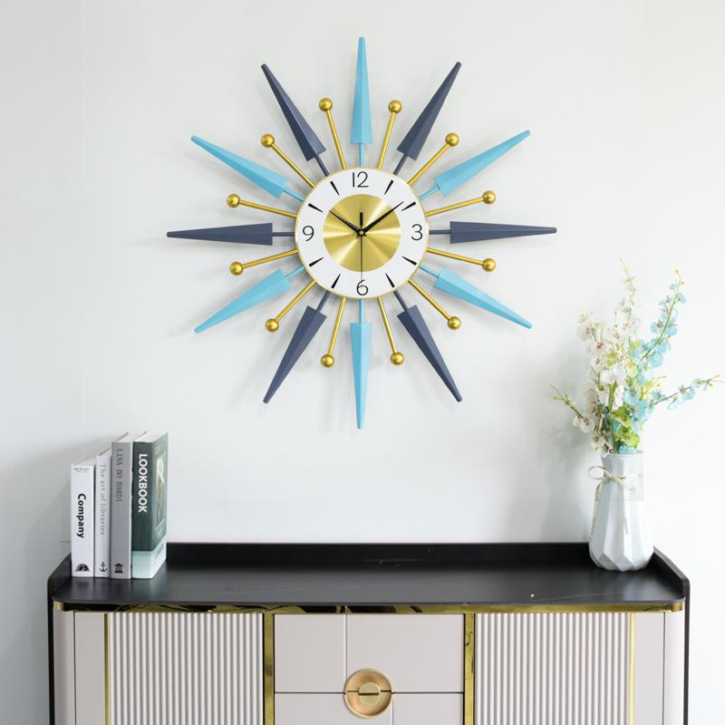 creative wrought iron metal clock living room entrance home decoration clock amazon foreign trade wholesale wall clock Application Scenario