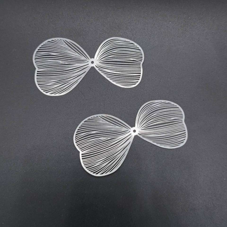 Metal accessories for earrings, headwear and butterfly figure-eight shapes Application Scenario