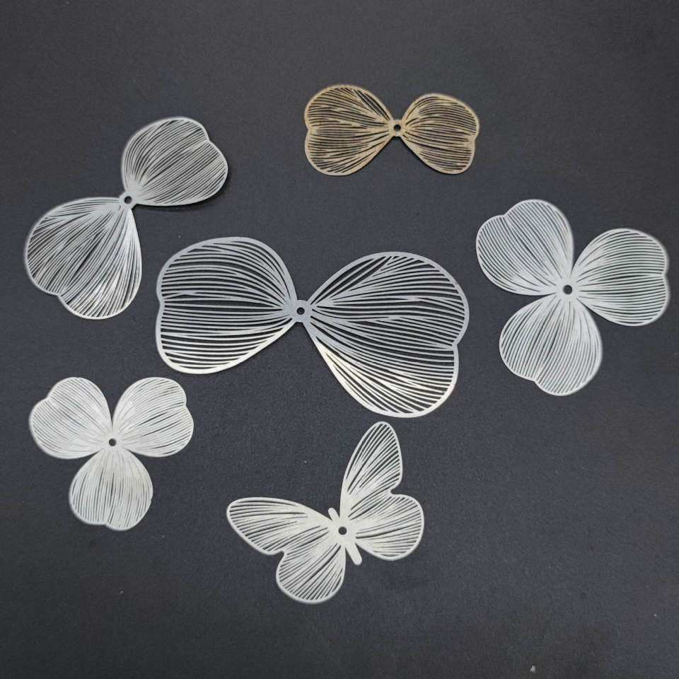 Metal accessories for earrings, headwear and butterfly figure-eight shapes