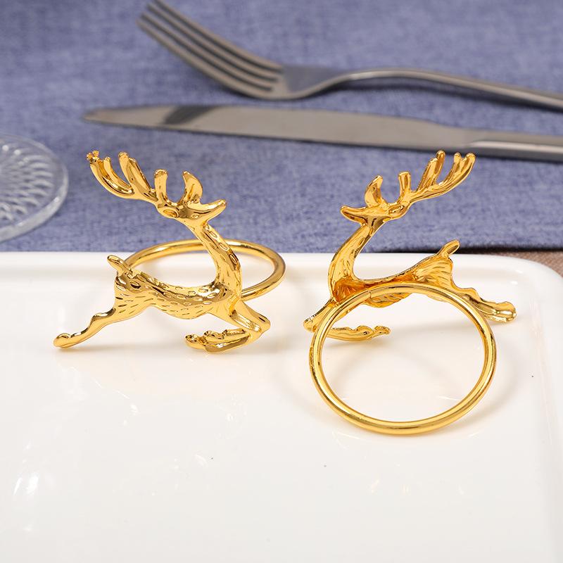 christmas high-end western restaurant christmas metal christmas deer elk napkin buckle napkin ring napkin ring Application Scenario