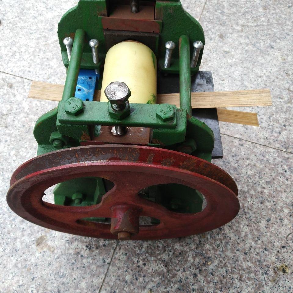 Breaking Machine Bamboo Chopstis Split Broken Bamboo yered Bamboo Separator Portable DIY Auxiliary Tool Bamboo Strip Starter Machine