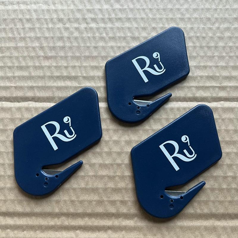 furniture factory supporting compression film unpacking machine rolling compression film unpacking machine latex pillow compression film unpacking knife Specification drawing