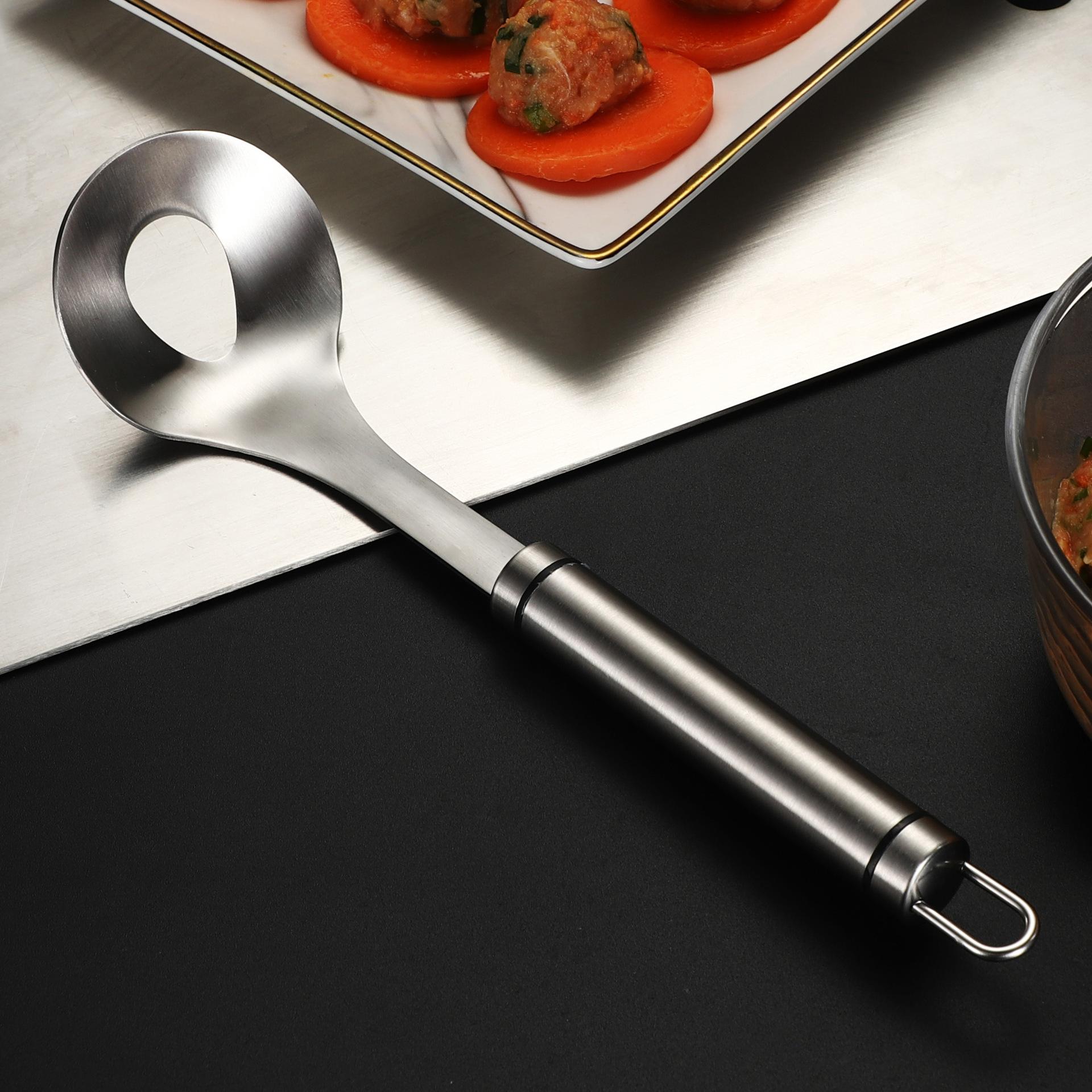 Manufacturer Direct Wholesale Sus304 Meatball Marvelous Making Gadget Kitchen DIY Making Gadget Press Type Fish and Simp Meatball Spoon
