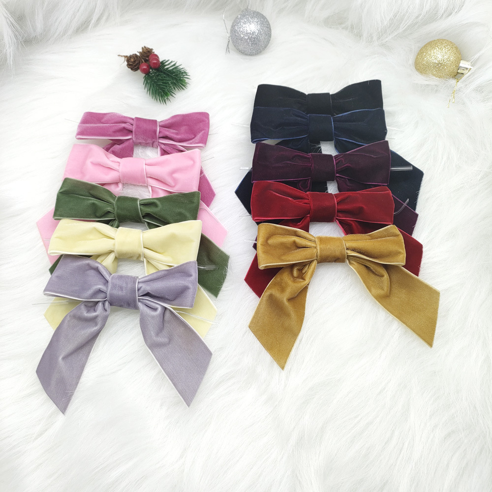 Creative Chenmo Accessories, velvet handcrafted hair clips, hair accessories, exquisite hair clips, elegant hair accessories for ladies, no damage to hair quality, light and easy to wear detail image 2