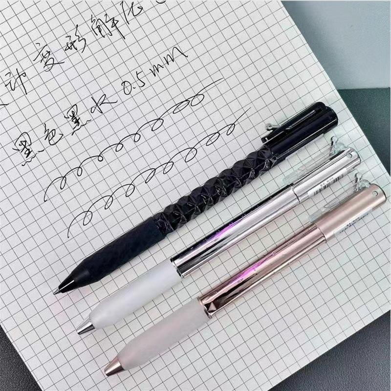 diamond geometry bullet mechanical pencil press diamond gel pen gift pen source factory wholesale bullet mechanical pencil decompression pen Application Scenario