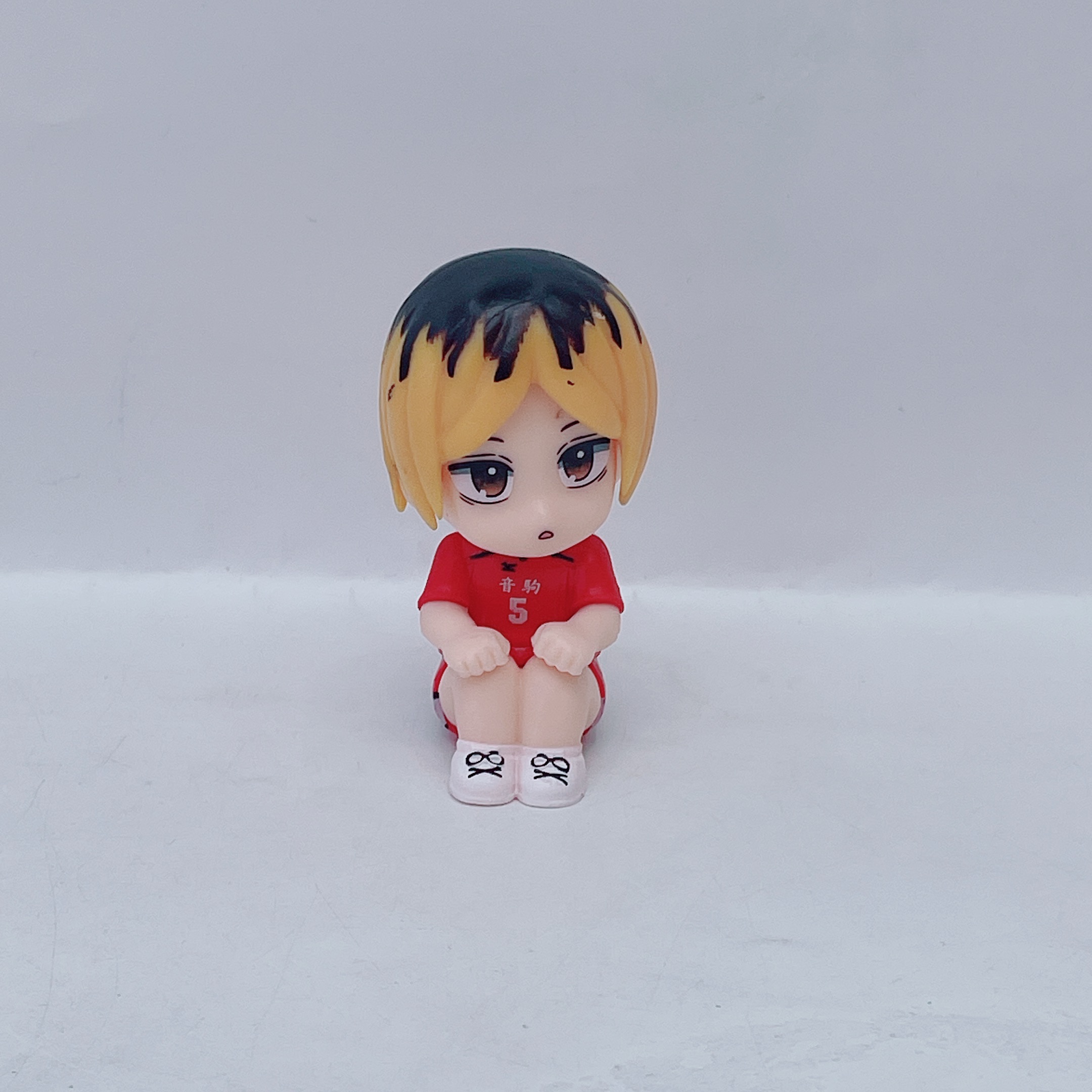 Voleibol juvenil mano oficina de día xiang yang sombra montaña vuelo macho macho anime modelo mesa muñeca merchandising venta al por mayor pic 4