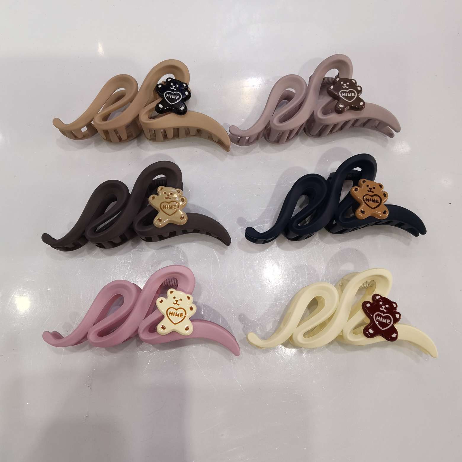 قطع كرتونية مطاطية 6 ألوان detail image 3