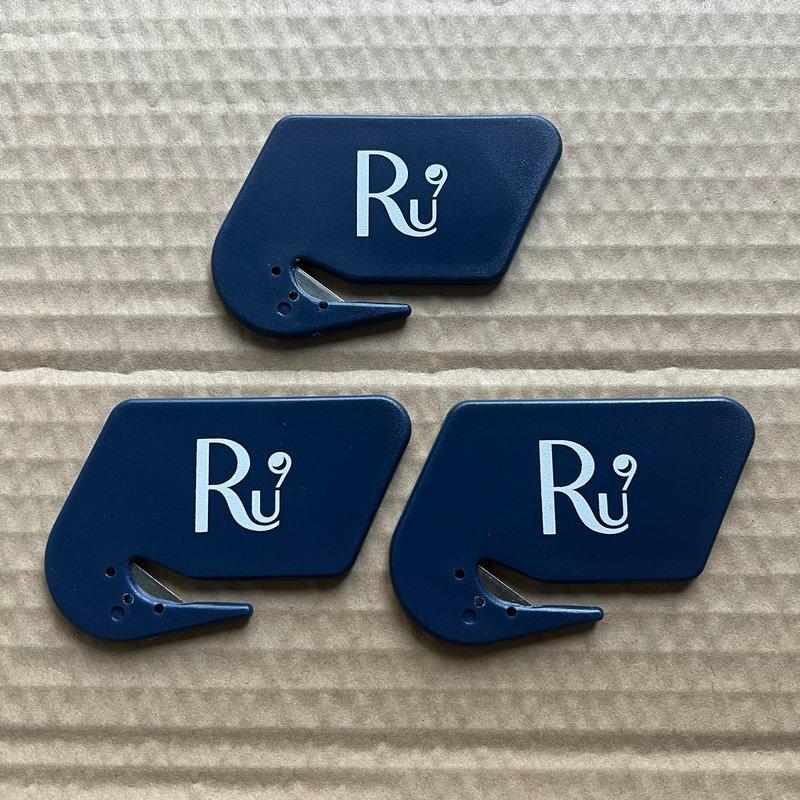 furniture factory supporting compression film unpacking machine rolling compression film unpacking machine latex pillow compression film unpacking knife full figure