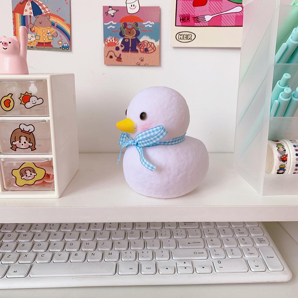 ins bedroom girl led small night lamp cute little duck room bedside lamp decoration dormitory new creative gift details Picture