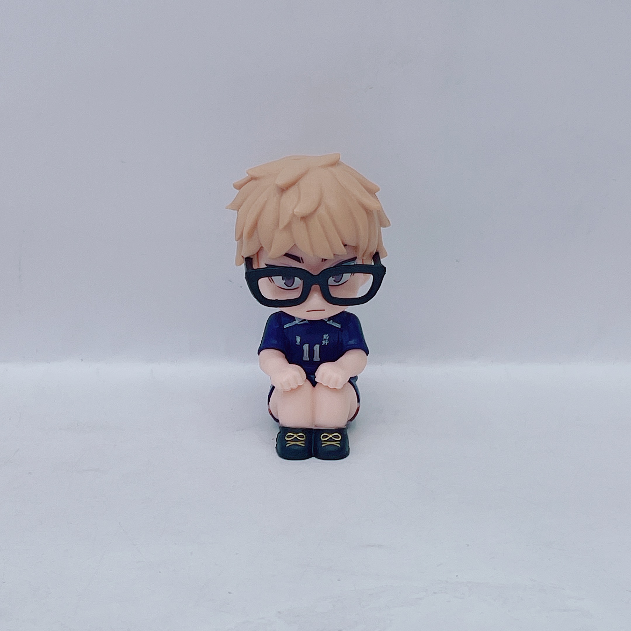 Voleibol juvenil mano oficina de día xiang yang sombra montaña vuelo macho macho anime modelo mesa muñeca merchandising venta al por mayor pic 3