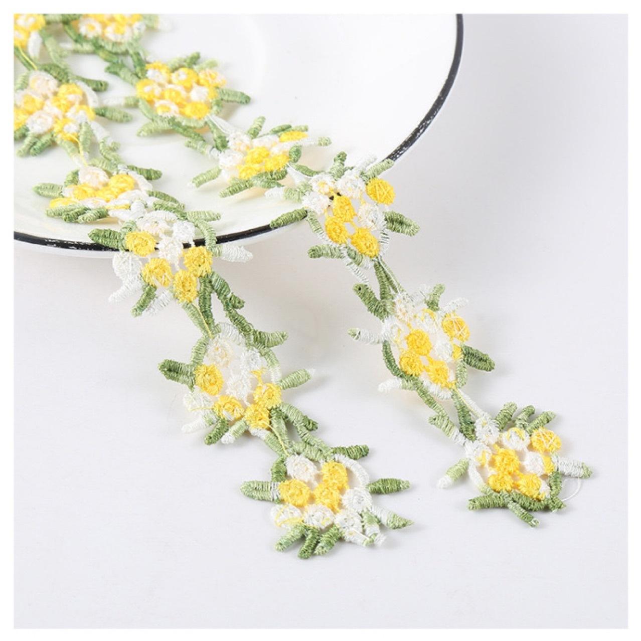 delicate small flower water soluble embroidery lace clothing accessories hat jewelry accessories Item Picture