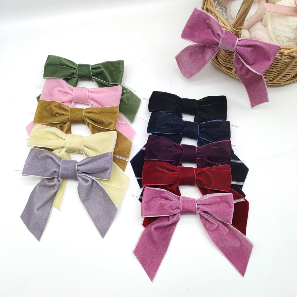 Creative Chenmo Accessories, velvet handcrafted hair clips, hair accessories, exquisite hair clips, elegant hair accessories for ladies, no damage to hair quality, light and easy to wear detail image 13