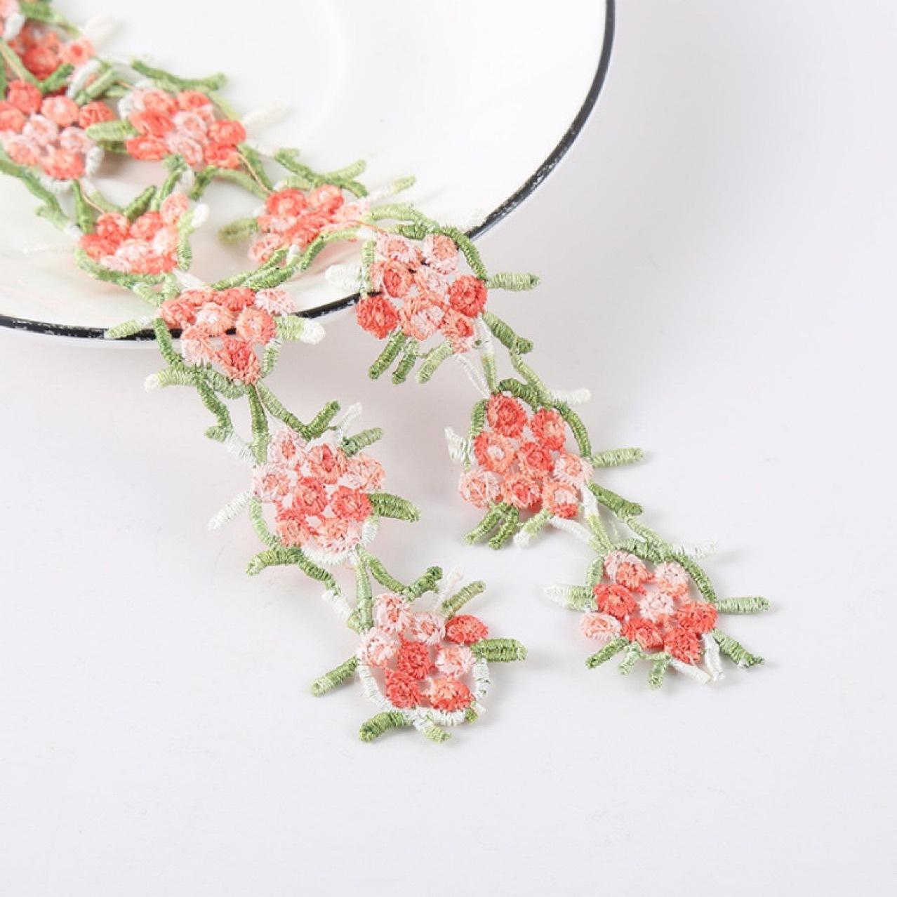 delicate small flower water soluble embroidery lace clothing accessories hat jewelry accessories Specification drawing