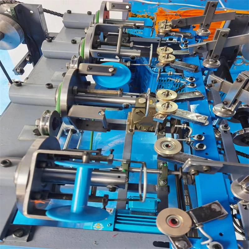 Big Hair Plush Ball Machine Plush Twisted Rod Machine Ball Making Equipment Woolen Yarn Ball Machine Fur Ball Machine Bag Church