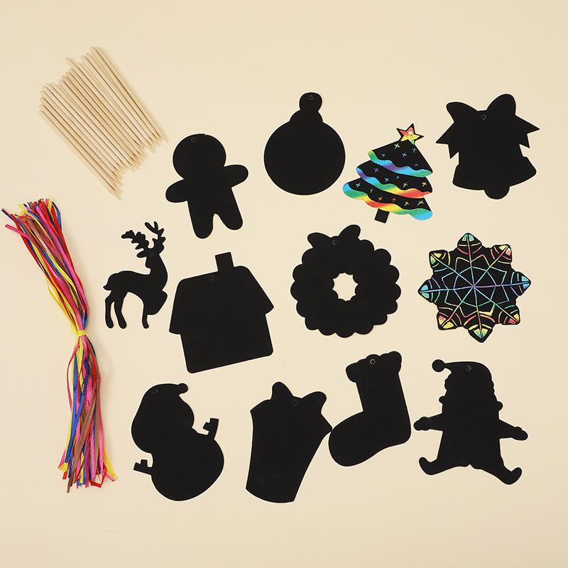 wholesale amazon shaped christmas art scratch art paper diy children's educational cartoon scraping painting bamboo stick colorful ropes Specification drawing