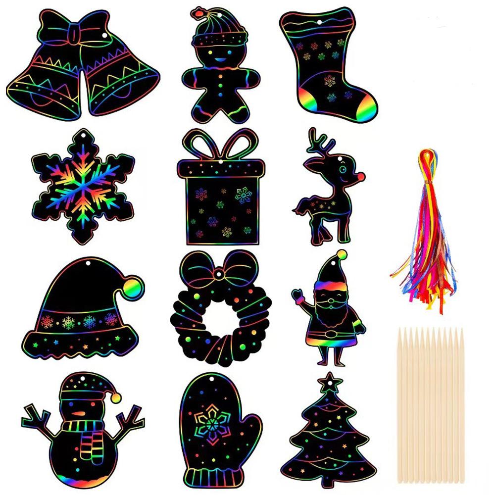 wholesale amazon shaped christmas art scratch art paper diy children's educational cartoon scraping painting bamboo stick colorful ropes Application Scenario