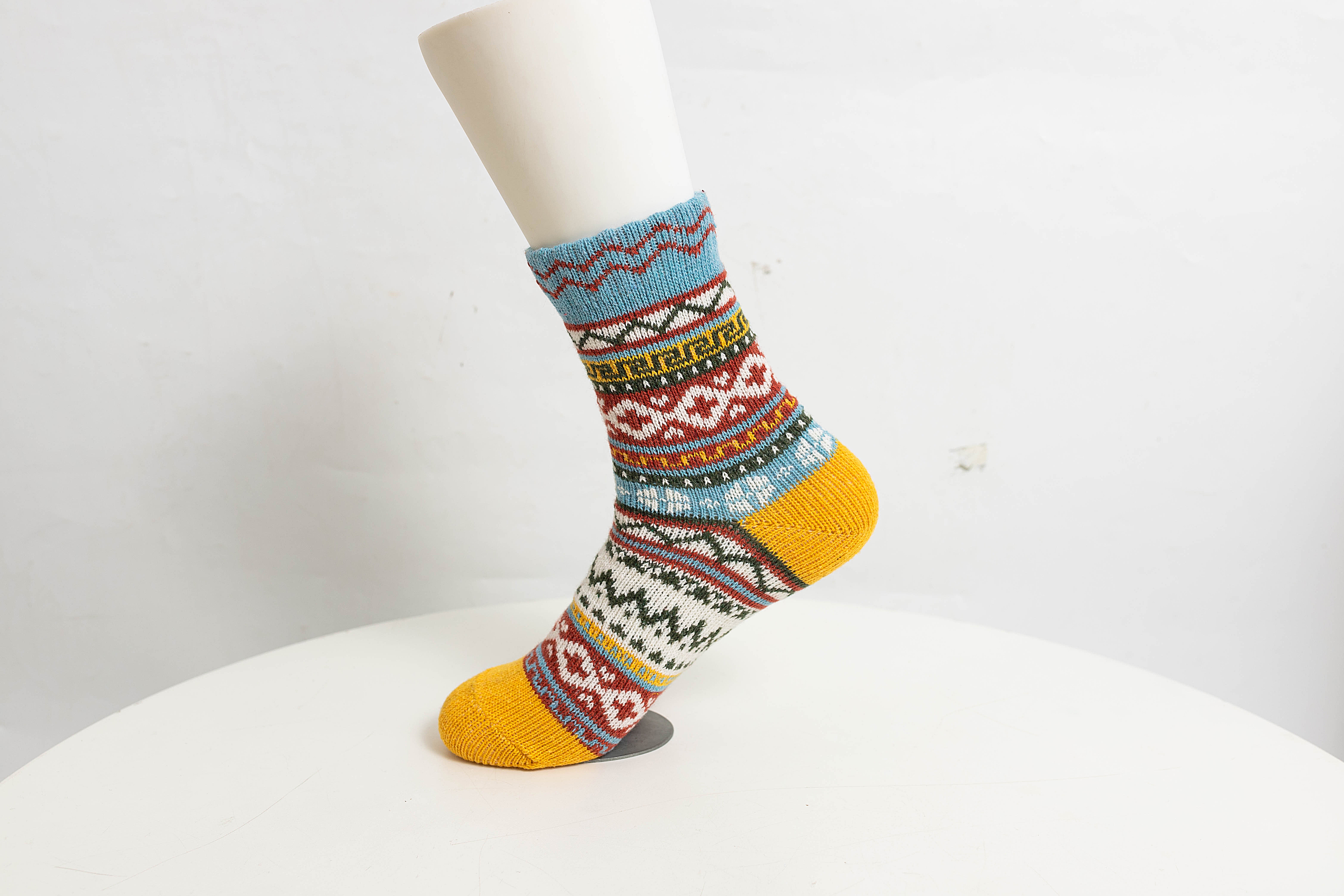 Women's autumn and winter thickened warm socks, winter ethnic style thigh-high socks with fleece, women's cross-stitch coarse wool socks details Picture