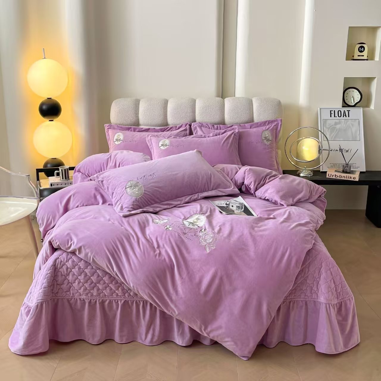 Yuxiang Home Textiles has launched a new winter bestseller, a warm velvet four-piece set with embroidery details Picture