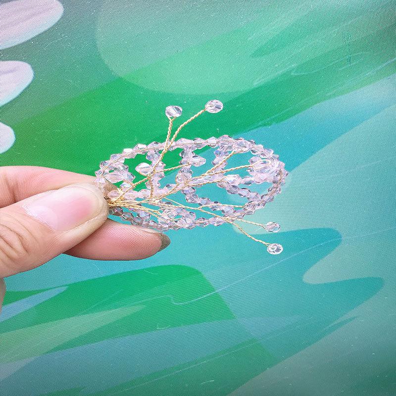 autumn and winter clothing ornament ornament accessories fashion wild winter coat sweater pearl leaves twist copper wire pin Specification drawing