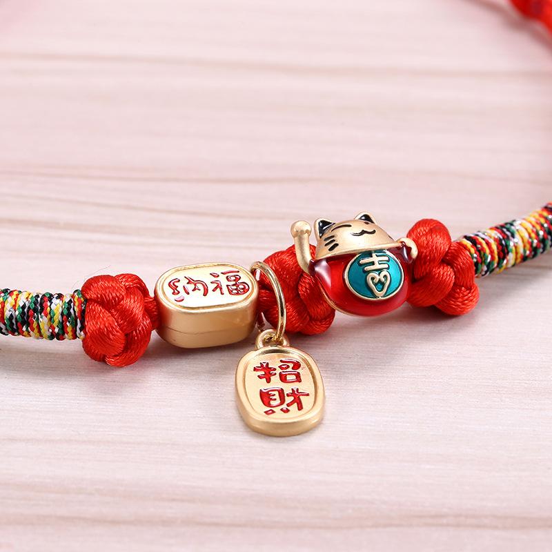 handmade diy dog collar woven  bandana pet decorations accessories lettering pet chain factory wholesale Application Scenario