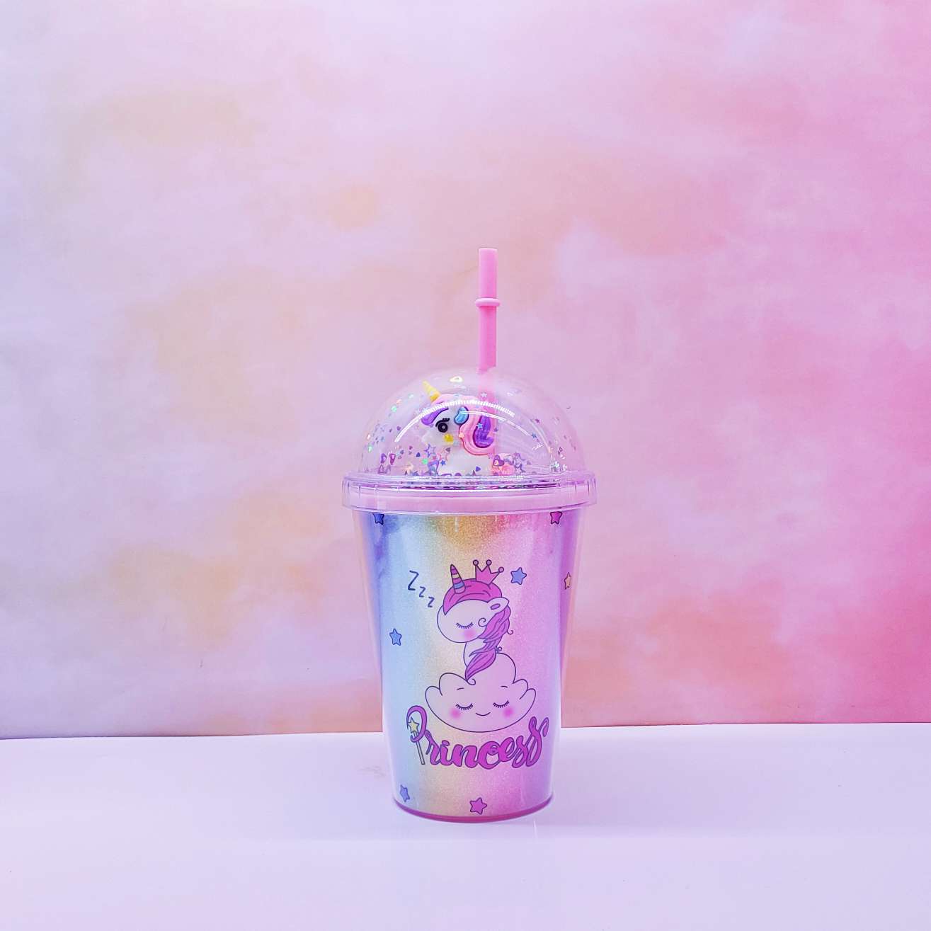 塑料杯实物图