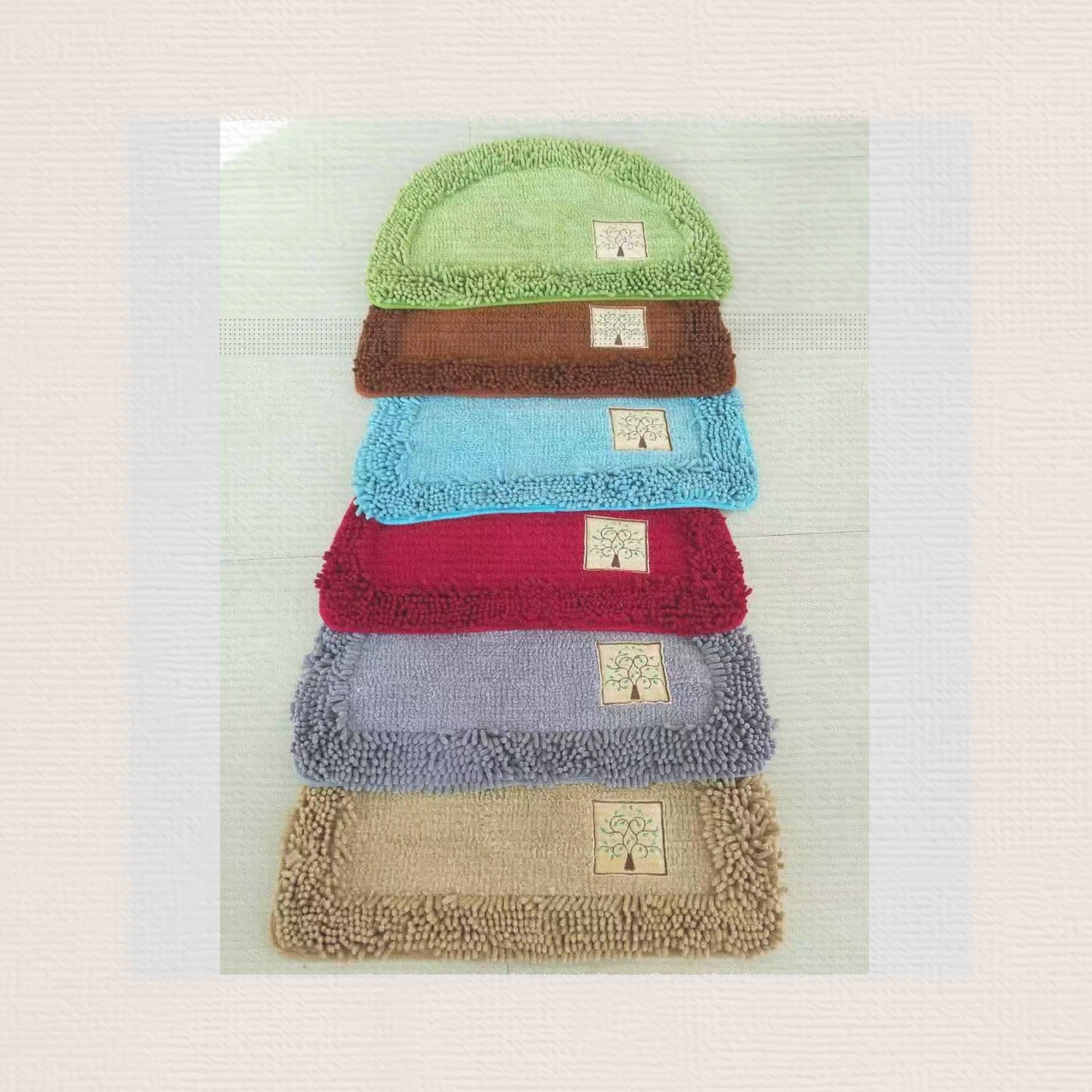 Oval velvet floor mat, water-absorbing and anti-slip foot mat, velvet door mat, super fiber floor mat, kitchen mat and bathroom mat, available in multiple colors, good quality, 40*60CM Application Scenario
