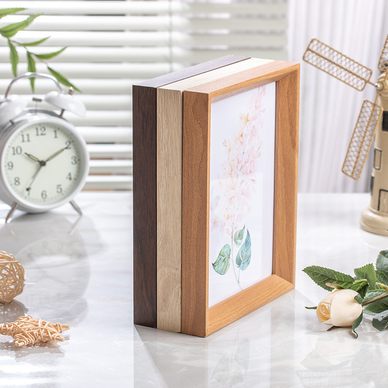 Wholesale of Chinese-style beveled small photo frames and picture frames, 6-inch, 7-inch, 8-inch a4 photo frames, wooden display tables, living room decoration, wall hanging frames Application Scenario